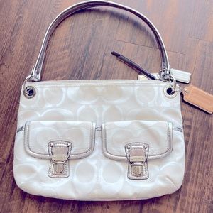 Coach Poppy Signature Shoulder Bag